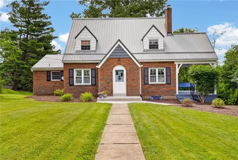 2848 Anderson Dr, Allison Park, PA 15101