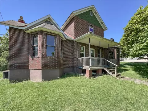 605 Maple St, Brownsville, PA 15417