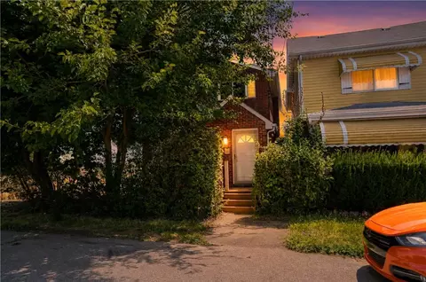 1615 Abraham St, Mckeesport, PA 15132