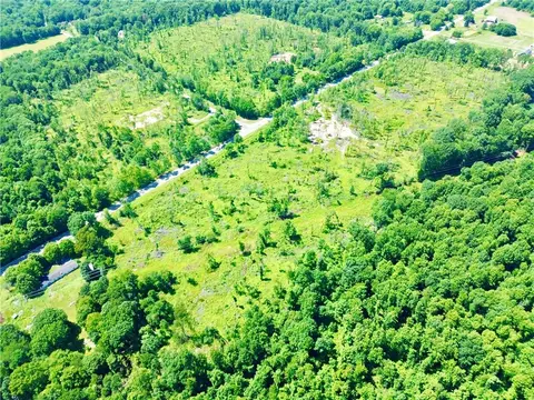 5673 Perry Hwy, Volant, PA 16156