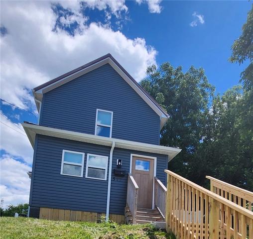 517 Hamilton Ave, Farrell, PA 16121