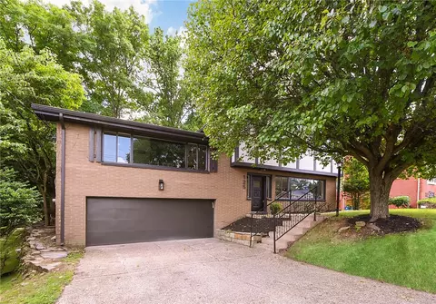 125 Woodgate Rd, Pittsburgh, PA 15235