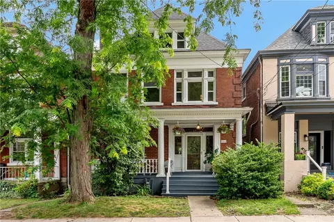 212 Elm St, Swissvale, PA 15218