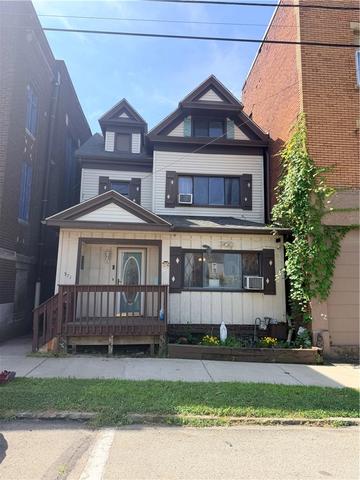 571 3rd St, Pitcairn, PA 15140