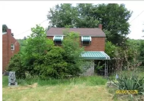 450 Cedar St, Jeannette, PA 15644