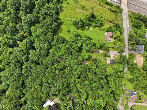 View/Area - 809 Franklin Rd, Mars, PA 16046 photo 2 of 5