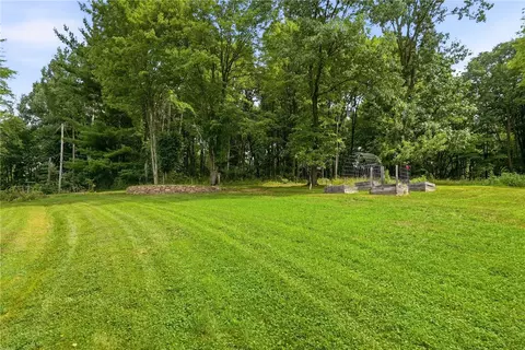 Exterior - 809 Franklin Rd, Mars, PA 16046 photo 10 of 11