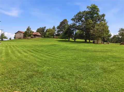 lot1 2 North Ave, Leechburg, PA 15656