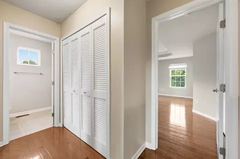 Entry Way - 805 Pointe View Dr, Mars, PA 16046 photo 2 of 5