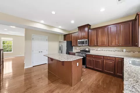 Kitchen - 805 Pointe View Dr, Mars, PA 16046 photo 2 of 4