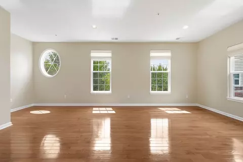 Living - 805 Pointe View Dr, Mars, PA 16046 photo 5 of 7
