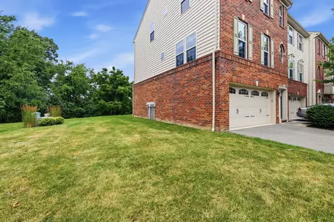 Exterior - 805 Pointe View Dr, Mars, PA 16046 photo 2 of 8