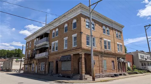601 Allegheny Ave, Glassport, PA 15045
