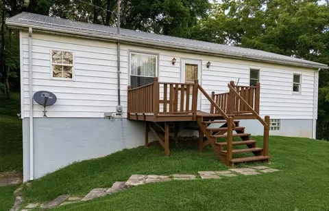 11670 W Old Route 56 Hwy W, Shelocta, PA 15774