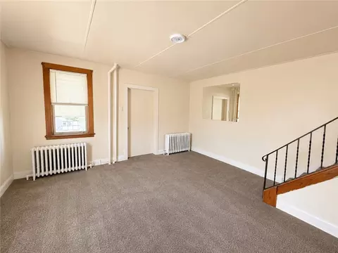 564 3rd St, Clairton, PA 15025 photo 9
