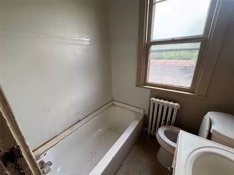 564 3rd St, Clairton, PA 15025 photo 13