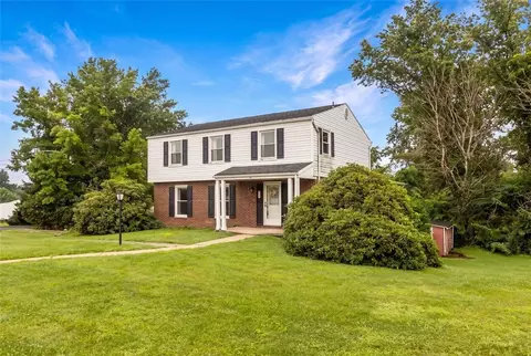 26 Mohawk, Greensburg, PA 15601