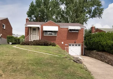 638 Elaine Dr, Pittsburgh, PA 15236