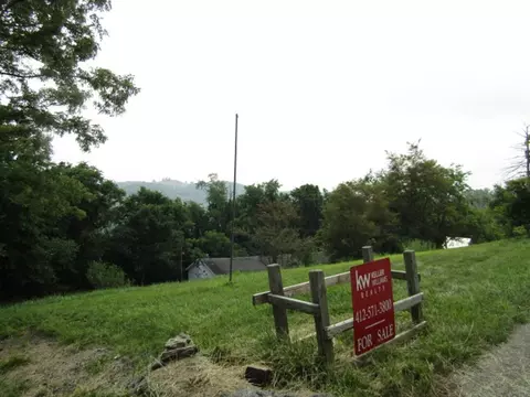 732 7th St, Marianna, PA 15345