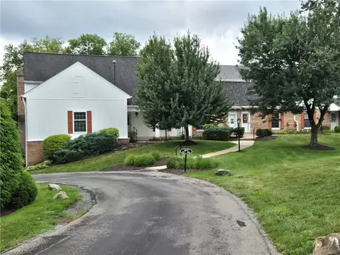 1830 Foxcroft Ln #601, Allison Park, PA 15101