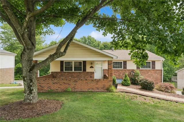 221 David Dr, Delmont, PA 15626