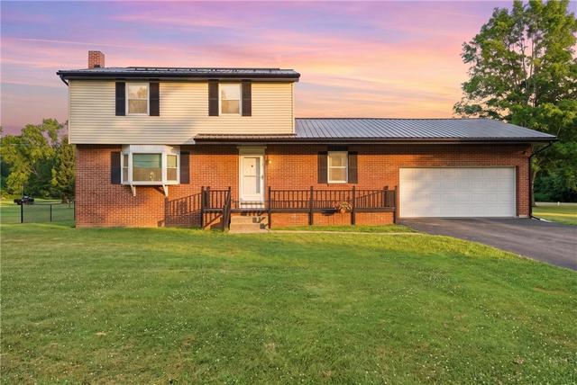 108 Shogren Ln, Bessemer, PA 16112