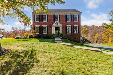 3051 Willowbrook Dr, Bridgeville, PA 15017
