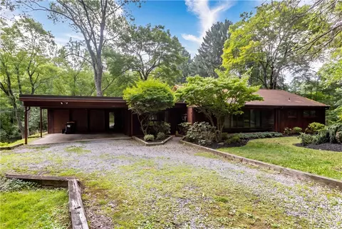 136 Bradford Rd, Bradford Woods, PA 15015