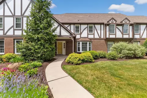 205 Allenberry Cir, Pittsburgh, PA 15234