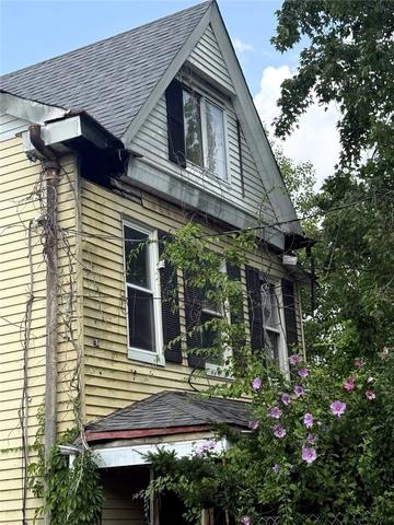 95 Climax, Pittsburgh, PA 15210