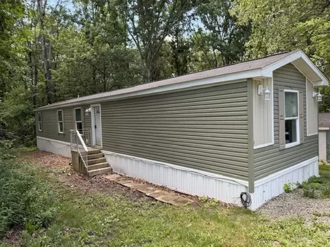1 Via Milano, Smock, PA 15480