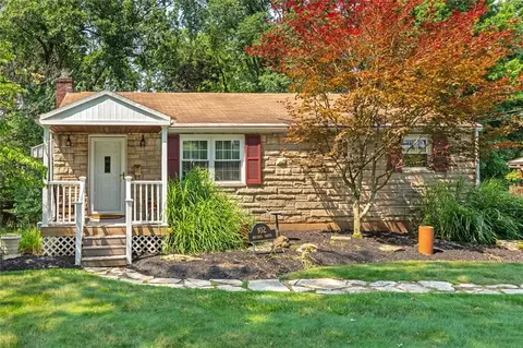 102 Michael Dr, Trafford, PA 15085