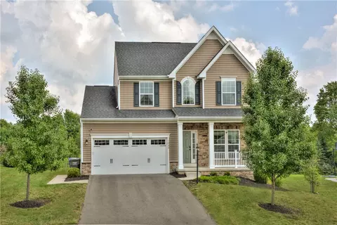 1032 Blackhawk Dr, Valencia, PA 16059