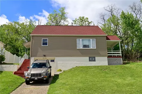 3194 Ridgeway Dr, South Park, PA 15129