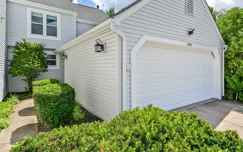 2572 Grouse Rdg # B, Wexford, PA 15090