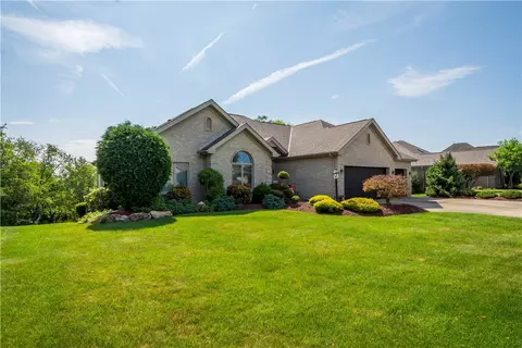245 Arrowhead Ln, Eighty Four, PA 15330