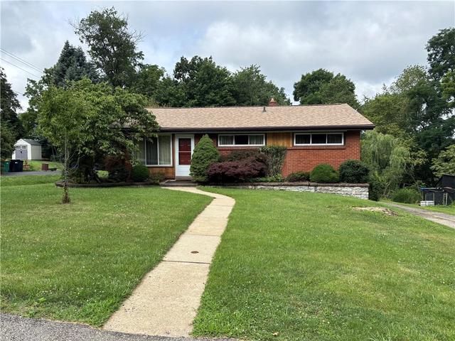307 Bayberry Dr, Pittsburgh, PA 15237