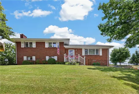 38 Highland Ave, West Alexander, PA 15376