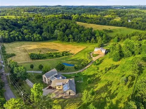 174 Barberry Rd, Sewickley, PA 15143