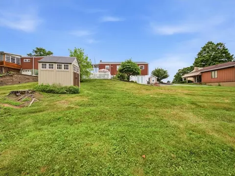 110 Crest Dr, Monaca, PA 15061 photo 21