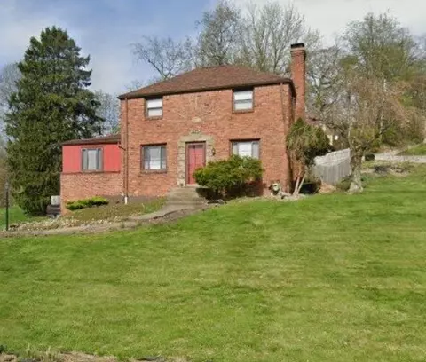 511 Rolling Green Dr, Bethel Park, PA 15102