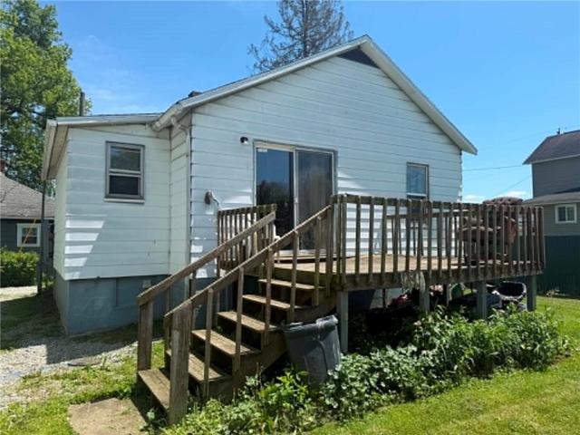 2 Elm St, Masontown, PA 15461