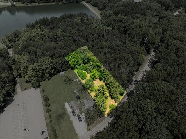 167 Twin Lakes Rd, Latrobe, PA 15650