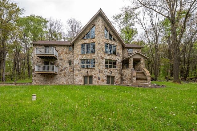 138 Fern Mountain Rd, Jones Mills, PA 15646