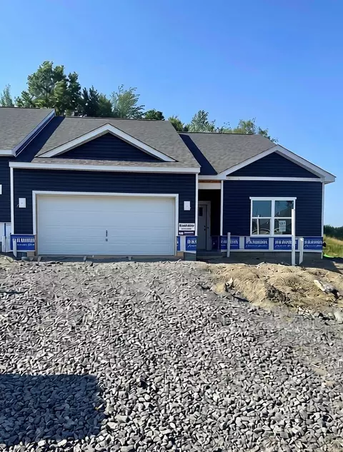 350 Gleneagles Dr, Butler, PA 16001
