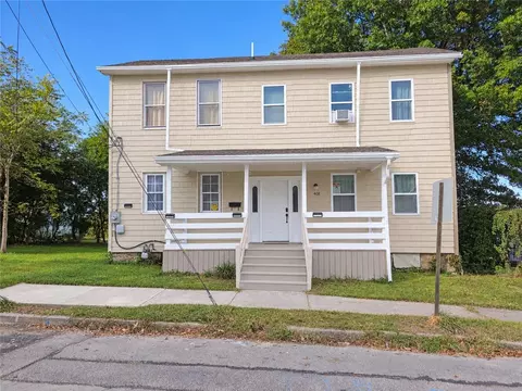 408 Pine St, New Castle, PA 16101