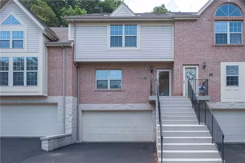 602 Berrington Ct, Bethel Park, PA 15102