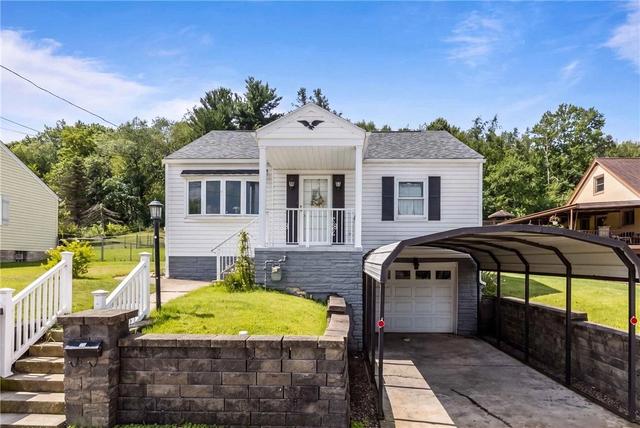 11 Charles St, Burgettstown, PA 15021