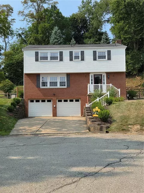 104 Dennis Ct, Monroeville, PA 15146
