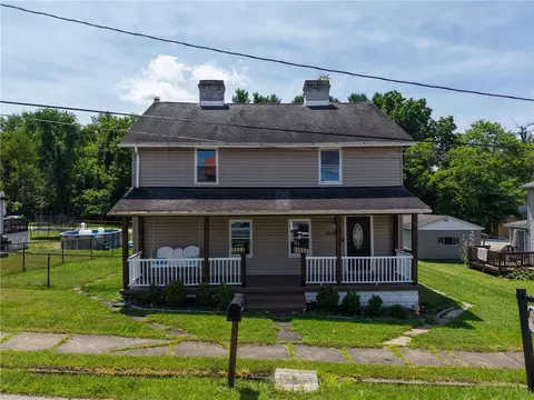 106 Frogtown Rd, Mcclellandtwn, PA 15458